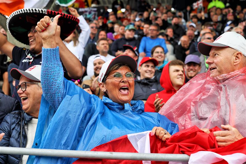 Hungarian F1 fans